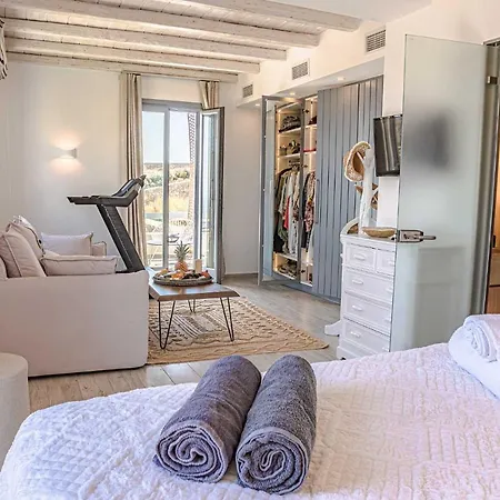 Elia By Mykonian Kazarte * Kalafati