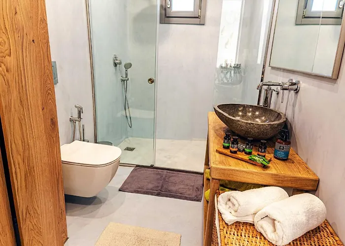 Elia By Mykonian Kazarte Kalafatis