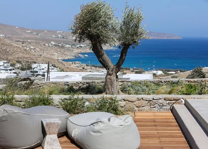 Elia By Mykonian Kazarte *