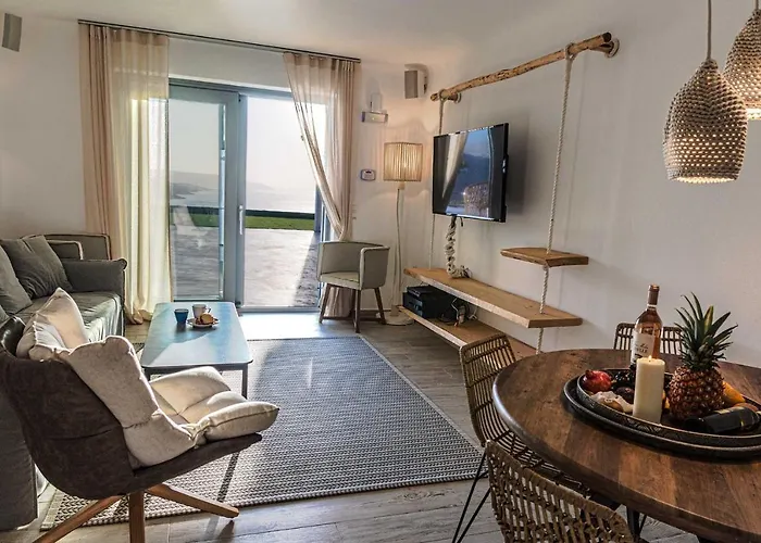 Elia By Mykonian Kazarte فيلة